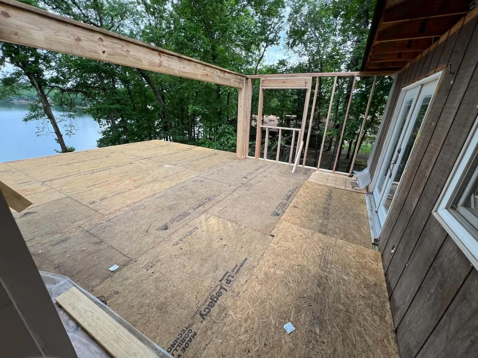 Empinado Way: Deck construction progress