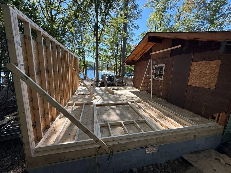 Guadalajara Lane: Floor framing